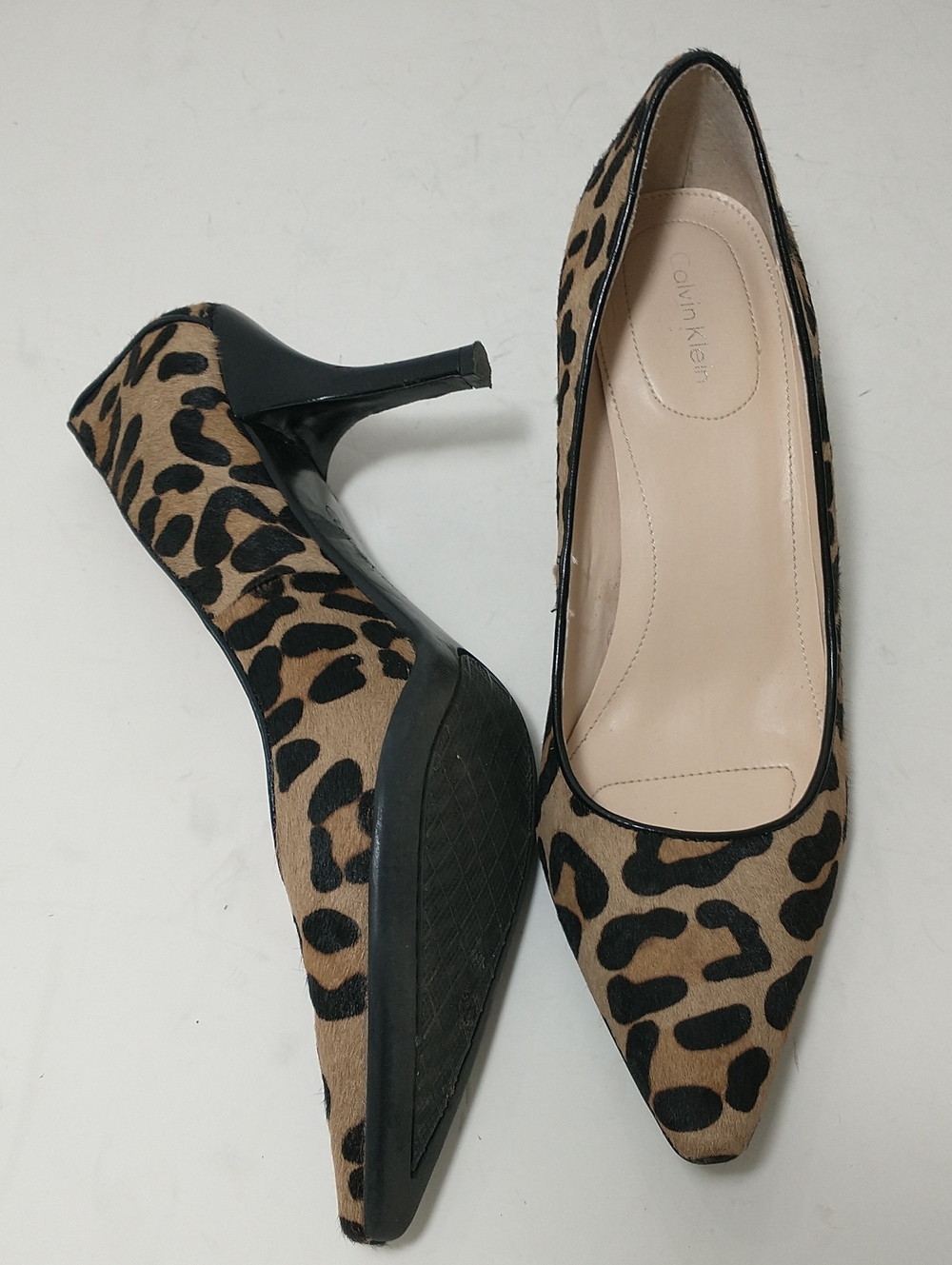 Calvin Klein Leopard Print Textured Hair Pumps, Size 9, Pointed Toe, Fall Must